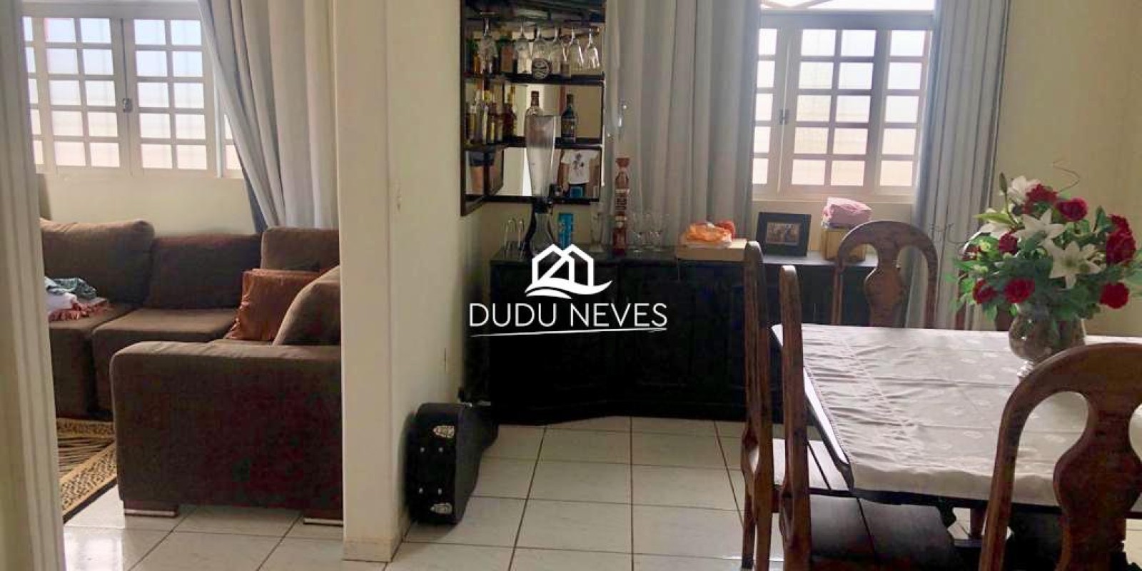 Amplo Sobrado Bairro Nobre Chapada dos Guimarães - Foto 7 de 8