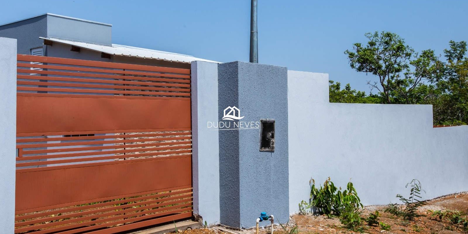 Vende-se Casa Nova Florada da Serra - Chapada dos Guim - Foto 1 de 4